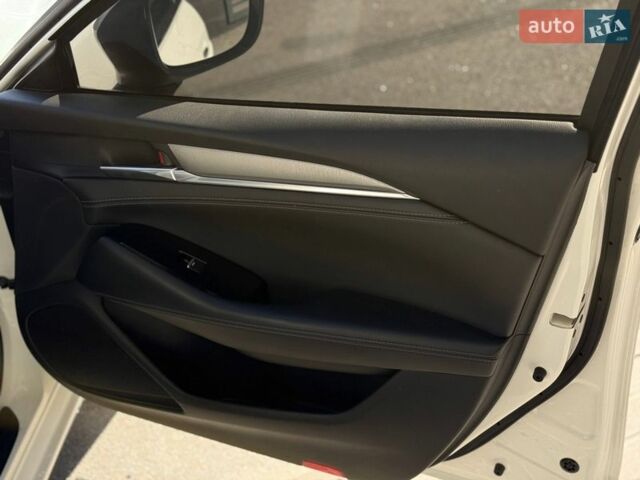 Белый Мазда 6, объемом двигателя 2 л и пробегом 110 тыс. км за 19200 $, фото 25 на Automoto.ua