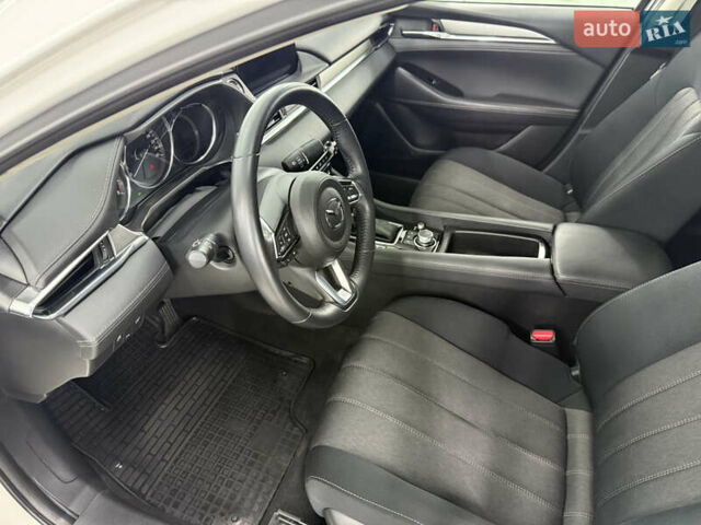 Белый Мазда 6, объемом двигателя 2 л и пробегом 110 тыс. км за 20500 $, фото 15 на Automoto.ua