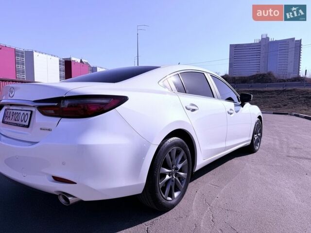 Белый Мазда 6, объемом двигателя 2 л и пробегом 47 тыс. км за 18500 $, фото 5 на Automoto.ua