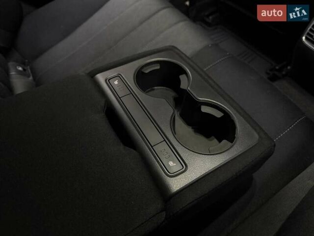 Белый Мазда 6, объемом двигателя 2 л и пробегом 121 тыс. км за 17990 $, фото 21 на Automoto.ua