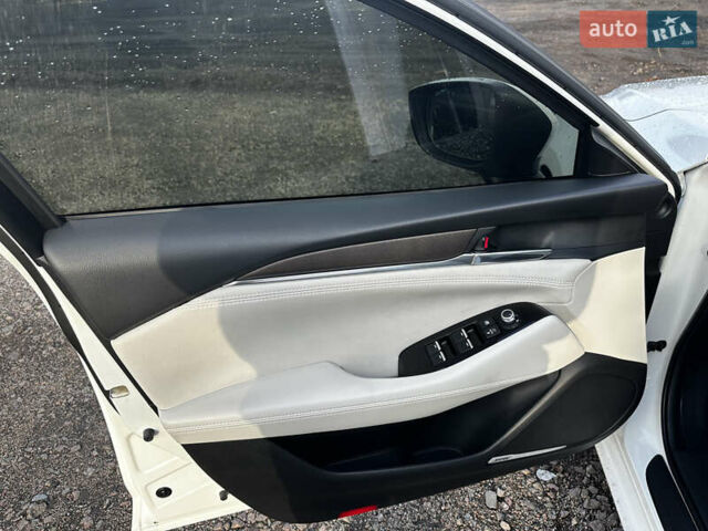 Білий Мазда 6, об'ємом двигуна 2.49 л та пробігом 45 тис. км за 25500 $, фото 10 на Automoto.ua
