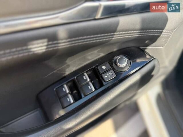 Білий Мазда 6, об'ємом двигуна 2 л та пробігом 134 тис. км за 20490 $, фото 12 на Automoto.ua