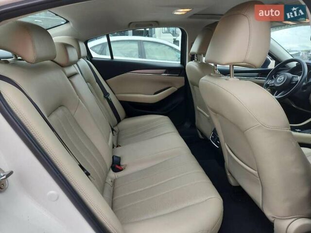 Белый Мазда 6, объемом двигателя 2.49 л и пробегом 88 тыс. км за 3900 $, фото 9 на Automoto.ua