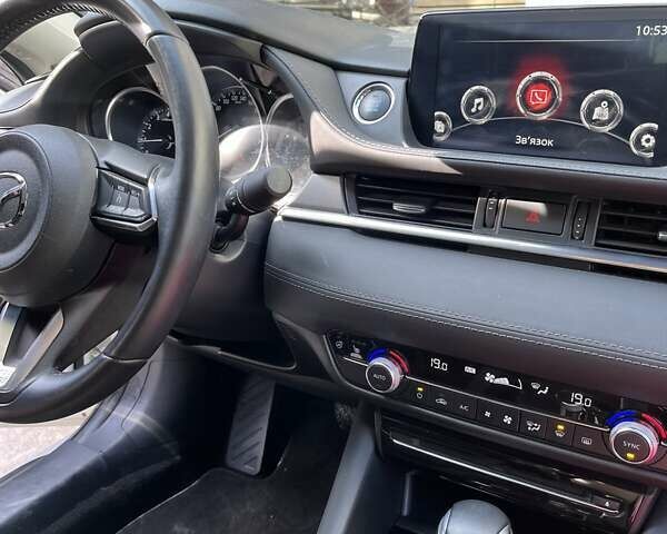 Белый Мазда 6, объемом двигателя 2 л и пробегом 120 тыс. км за 20500 $, фото 3 на Automoto.ua