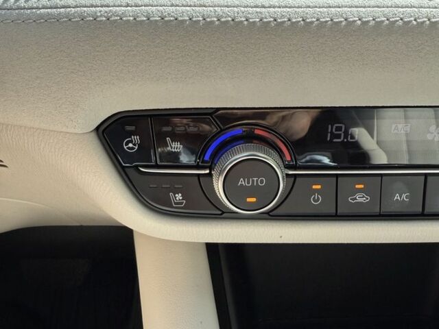 Белый Мазда 6, объемом двигателя 2.5 л и пробегом 60 тыс. км за 22000 $, фото 6 на Automoto.ua