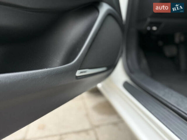 Белый Мазда 6, объемом двигателя 2.49 л и пробегом 91 тыс. км за 21900 $, фото 18 на Automoto.ua