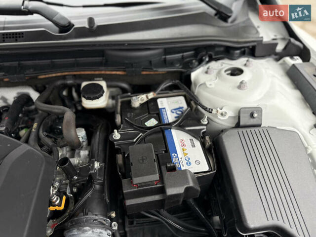 Белый Мазда 6, объемом двигателя 2.49 л и пробегом 91 тыс. км за 21900 $, фото 26 на Automoto.ua