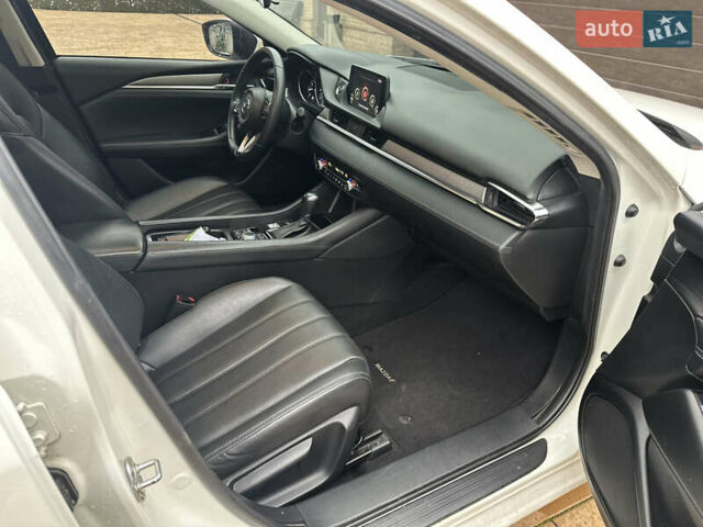 Белый Мазда 6, объемом двигателя 2.49 л и пробегом 114 тыс. км за 16500 $, фото 6 на Automoto.ua