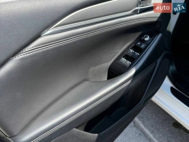 Белый Мазда 6, объемом двигателя 2.49 л и пробегом 46 тыс. км за 23500 $, фото 8 на Automoto.ua