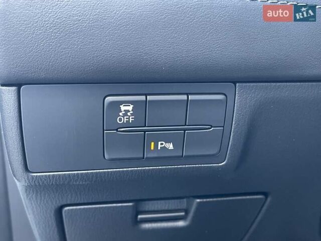 Білий Мазда 6, об'ємом двигуна 2 л та пробігом 18 тис. км за 23900 $, фото 31 на Automoto.ua