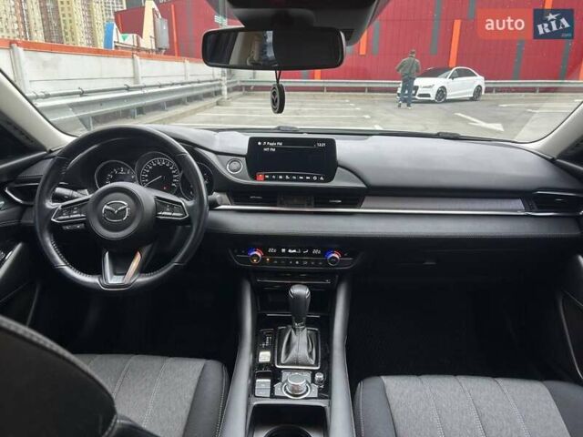 Білий Мазда 6, об'ємом двигуна 2 л та пробігом 22 тис. км за 23490 $, фото 12 на Automoto.ua