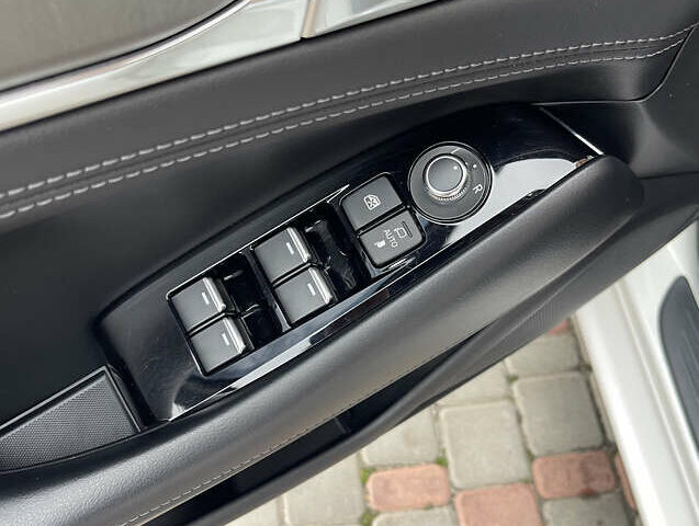 Білий Мазда 6, об'ємом двигуна 2 л та пробігом 22 тис. км за 23400 $, фото 44 на Automoto.ua