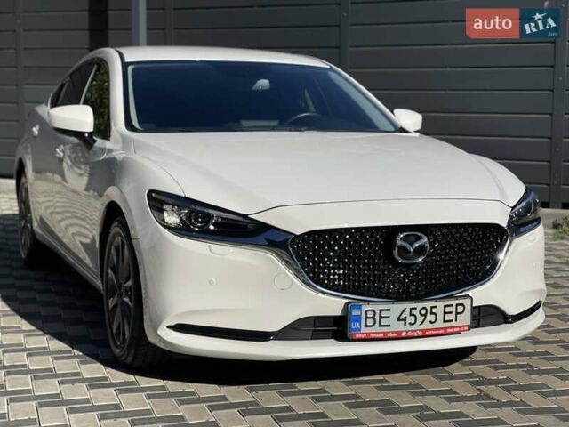 Білий Мазда 6, об'ємом двигуна 2 л та пробігом 18 тис. км за 23900 $, фото 4 на Automoto.ua