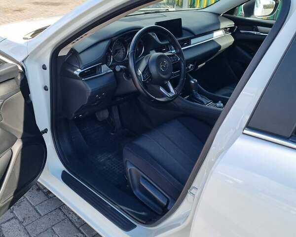 Білий Мазда 6, об'ємом двигуна 2 л та пробігом 51 тис. км за 25500 $, фото 23 на Automoto.ua