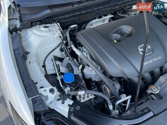 Білий Мазда 6, об'ємом двигуна 2 л та пробігом 18 тис. км за 23900 $, фото 33 на Automoto.ua