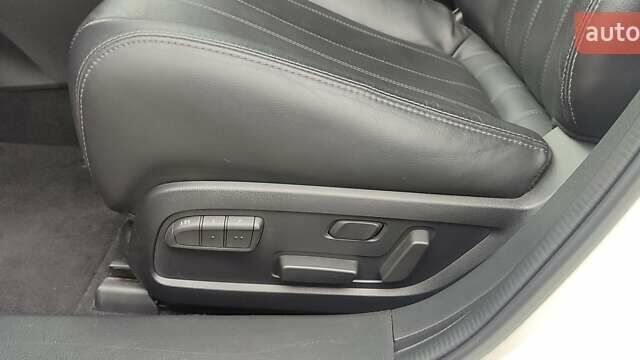 Білий Мазда 6, об'ємом двигуна 2.49 л та пробігом 52 тис. км за 26900 $, фото 14 на Automoto.ua