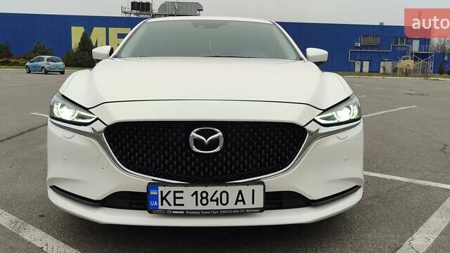 Білий Мазда 6, об'ємом двигуна 2.49 л та пробігом 52 тис. км за 26900 $, фото 2 на Automoto.ua