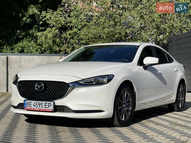 Белый Мазда 6, объемом двигателя 2 л и пробегом 18 тыс. км за 22999 $, фото 3 на Automoto.ua