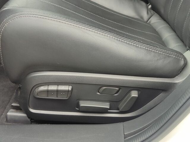 Білий Мазда 6, об'ємом двигуна 2.5 л та пробігом 52 тис. км за 26900 $, фото 5 на Automoto.ua