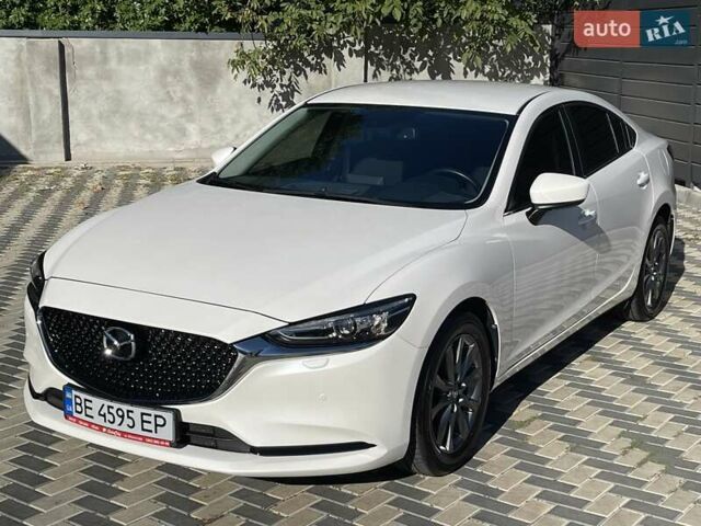 Білий Мазда 6, об'ємом двигуна 2 л та пробігом 18 тис. км за 23900 $, фото 2 на Automoto.ua