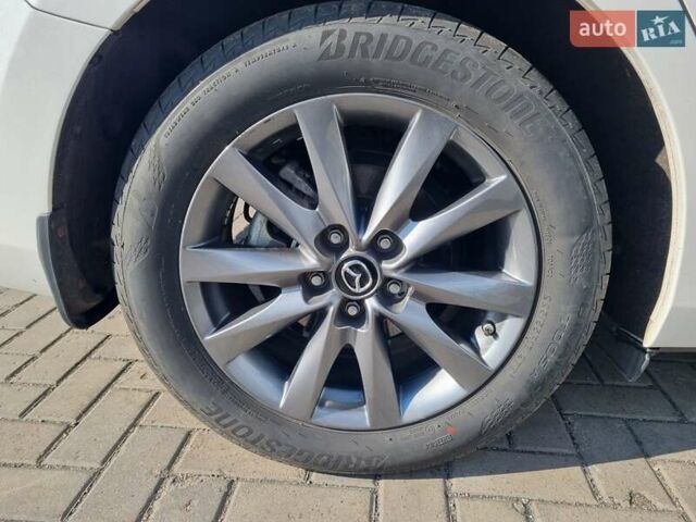 Білий Мазда 6, об'ємом двигуна 2 л та пробігом 51 тис. км за 25500 $, фото 15 на Automoto.ua