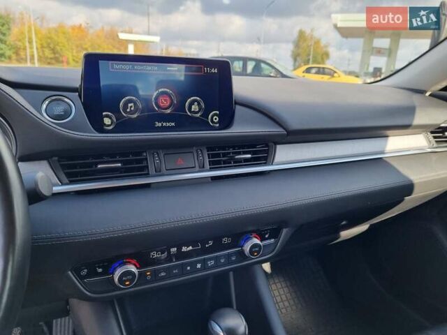Білий Мазда 6, об'ємом двигуна 2 л та пробігом 51 тис. км за 25500 $, фото 26 на Automoto.ua