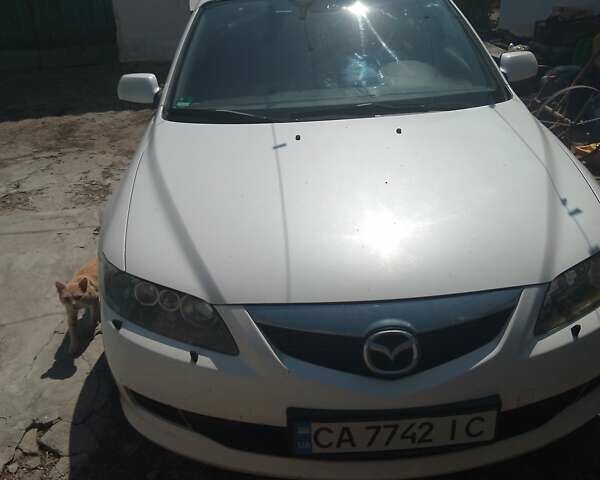 Белый Мазда 6, объемом двигателя 2 л и пробегом 290 тыс. км за 4200 $, фото 4 на Automoto.ua