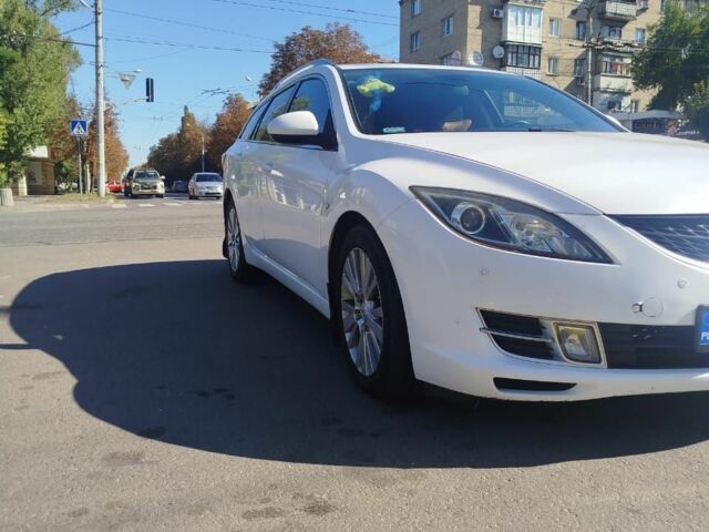 Белый Мазда 6, объемом двигателя 2 л и пробегом 477 тыс. км за 3760 $, фото 2 на Automoto.ua