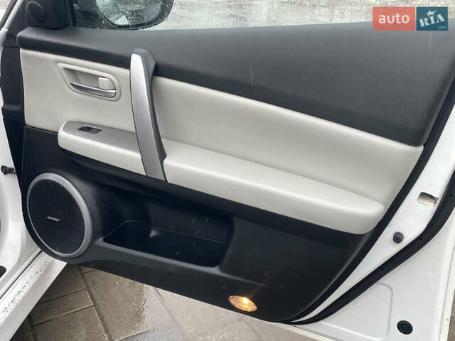 Білий Мазда 6, об'ємом двигуна 2 л та пробігом 203 тис. км за 7650 $, фото 37 на Automoto.ua