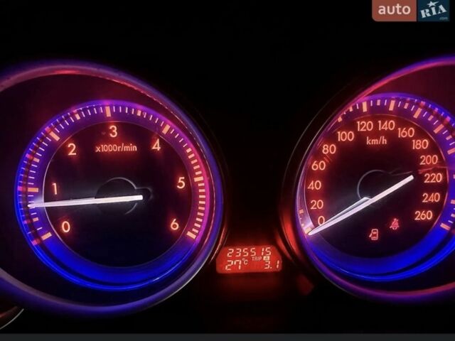Білий Мазда 6, об'ємом двигуна 2 л та пробігом 235 тис. км за 7800 $, фото 6 на Automoto.ua