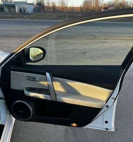 Белый Мазда 6, объемом двигателя 2 л и пробегом 203 тыс. км за 7900 $, фото 14 на Automoto.ua