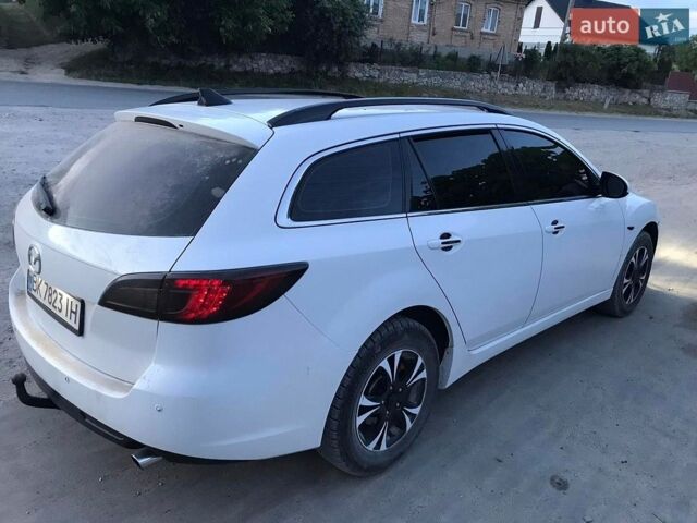 Белый Мазда 6, объемом двигателя 2 л и пробегом 340 тыс. км за 5800 $, фото 7 на Automoto.ua