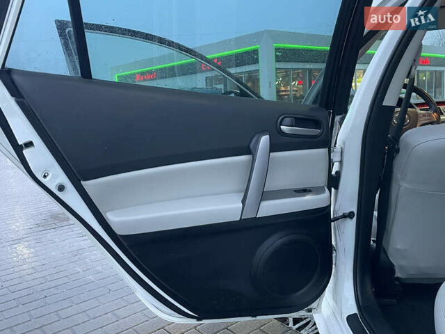Білий Мазда 6, об'ємом двигуна 2 л та пробігом 203 тис. км за 7650 $, фото 49 на Automoto.ua