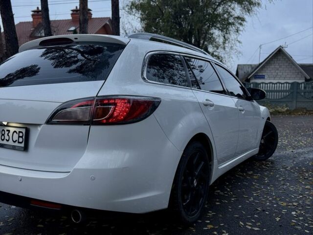 Белый Мазда 6, объемом двигателя 2.1 л и пробегом 268 тыс. км за 6900 $, фото 3 на Automoto.ua