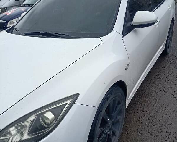 Белый Мазда 6, объемом двигателя 2.2 л и пробегом 326 тыс. км за 6500 $, фото 3 на Automoto.ua