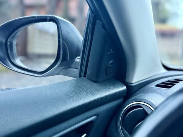 Белый Мазда 6, объемом двигателя 2.1 л и пробегом 268 тыс. км за 6900 $, фото 15 на Automoto.ua