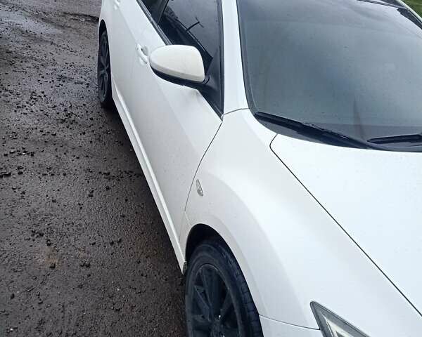 Белый Мазда 6, объемом двигателя 2.2 л и пробегом 326 тыс. км за 6500 $, фото 2 на Automoto.ua