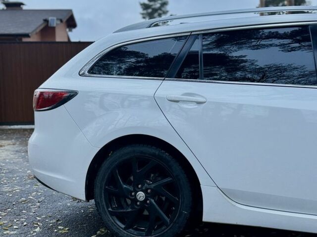 Белый Мазда 6, объемом двигателя 2.1 л и пробегом 268 тыс. км за 6900 $, фото 1 на Automoto.ua