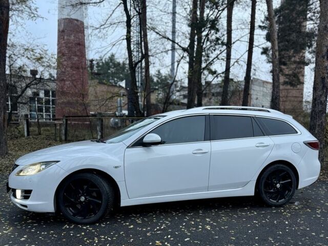 Белый Мазда 6, объемом двигателя 2.1 л и пробегом 268 тыс. км за 6900 $, фото 2 на Automoto.ua