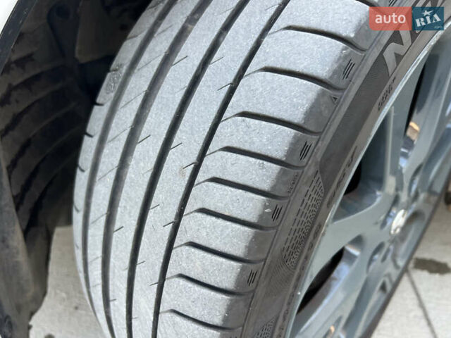 Белый Мазда 6, объемом двигателя 2 л и пробегом 224 тыс. км за 8350 $, фото 24 на Automoto.ua