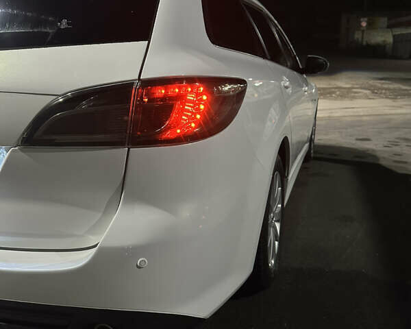 Белый Мазда 6, объемом двигателя 2.2 л и пробегом 202 тыс. км за 7900 $, фото 9 на Automoto.ua