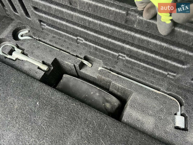 Білий Мазда 6, об'ємом двигуна 2 л та пробігом 206 тис. км за 6900 $, фото 34 на Automoto.ua