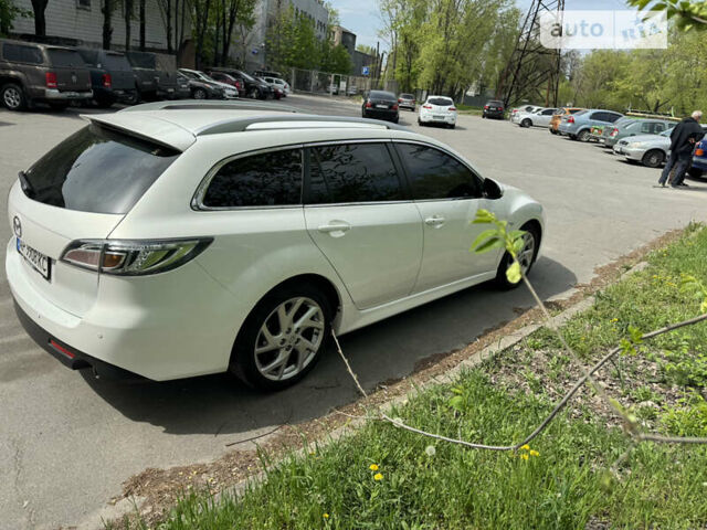 Білий Мазда 6, об'ємом двигуна 2.2 л та пробігом 252 тис. км за 8200 $, фото 5 на Automoto.ua