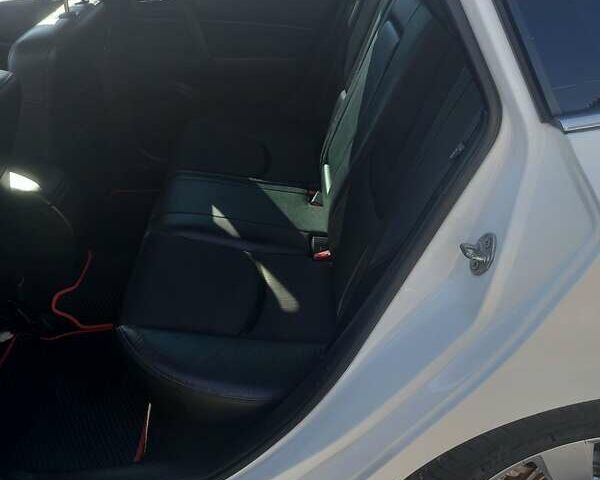 Белый Мазда 6, объемом двигателя 2.2 л и пробегом 255 тыс. км за 7200 $, фото 11 на Automoto.ua