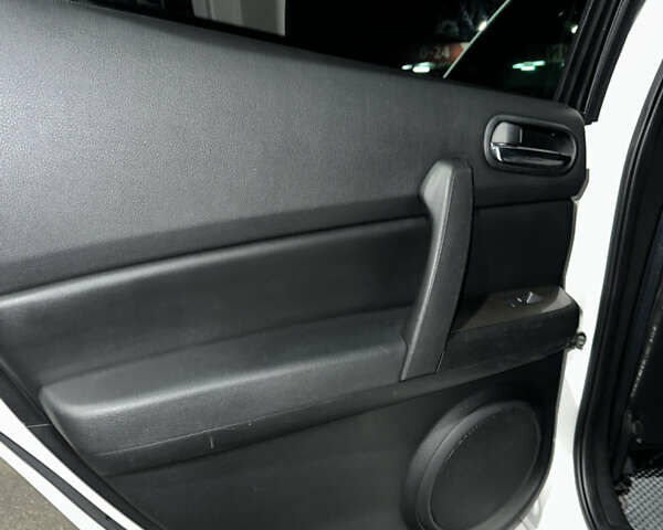 Белый Мазда 6, объемом двигателя 2.2 л и пробегом 202 тыс. км за 7900 $, фото 23 на Automoto.ua