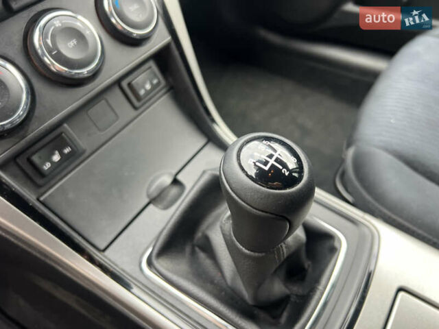 Мазда 6 2010 у Луцьку на Automoto.ua Білий Мазда 6, об'ємом двигуна 2 л та пробігом 204 тис. км за 7100 $, фото 40 на Automoto.ua