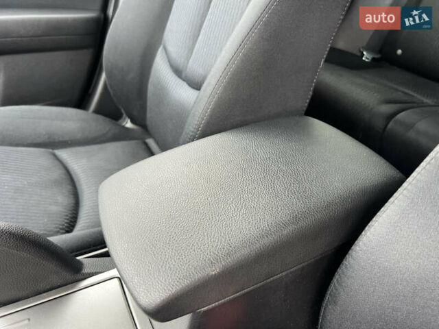 Мазда 6 2010 у Луцьку на Automoto.ua Білий Мазда 6, об'ємом двигуна 2 л та пробігом 204 тис. км за 7100 $, фото 39 на Automoto.ua