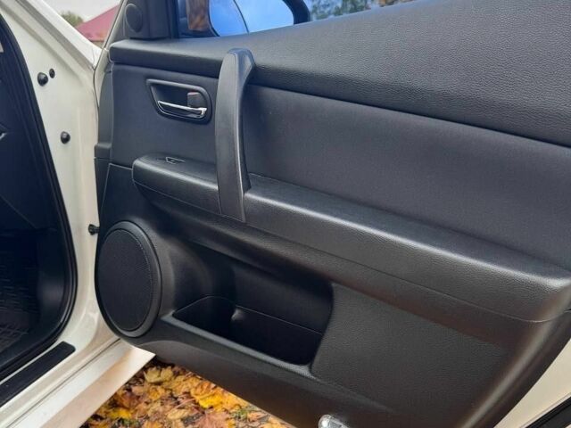 Білий Мазда 6, об'ємом двигуна 2.18 л та пробігом 259 тис. км за 7200 $, фото 22 на Automoto.ua