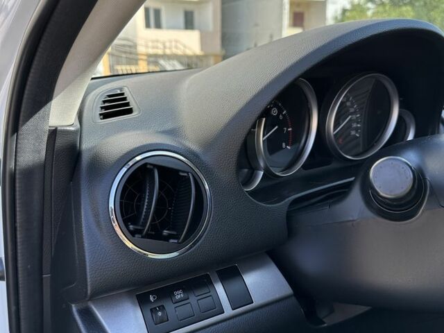 Белый Мазда 6, объемом двигателя 2 л и пробегом 177 тыс. км за 8500 $, фото 11 на Automoto.ua