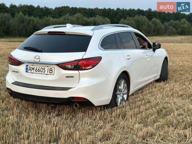 Белый Мазда 6, объемом двигателя 2.2 л и пробегом 250 тыс. км за 9500 $, фото 5 на Automoto.ua